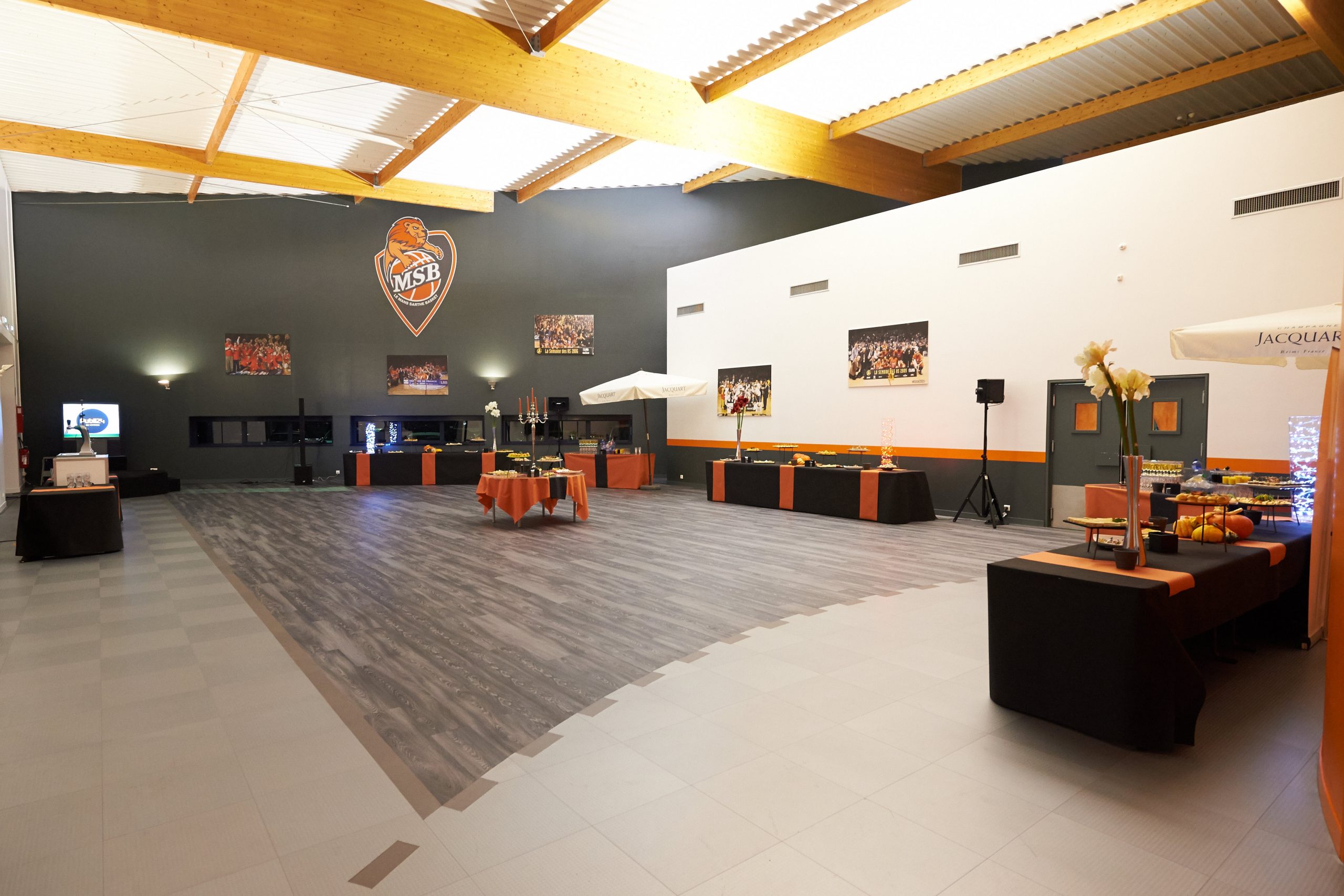 salle VIP hospitalités entreprises Antarès Le Mans