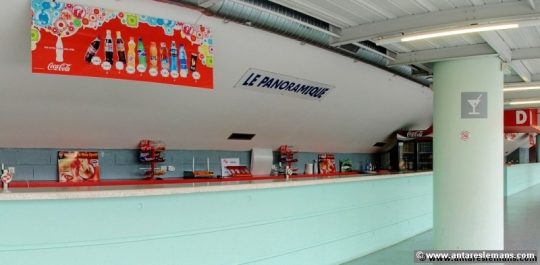 hall couloirs salle intérieur Antarès Le Mans panoramique bar