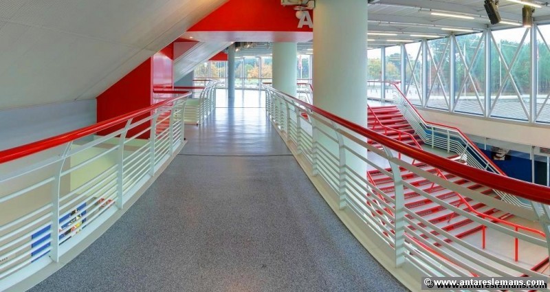hall couloirs salle intérieur Antarès Le Mans