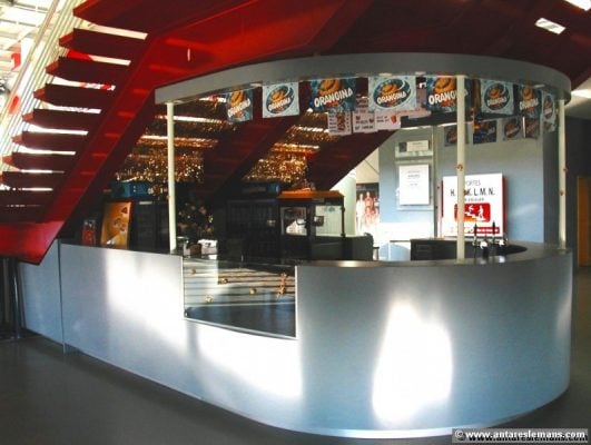 hall bar salle intérieur Antarès Le Mans